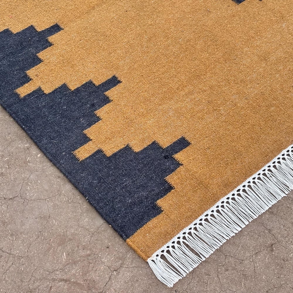 Handmade Multicolor Wool Vintage Dhurrie For Home